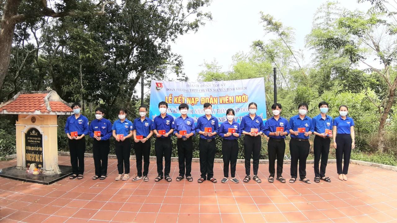 ẢNH 2- ĐỊA CHỈ ĐỎ